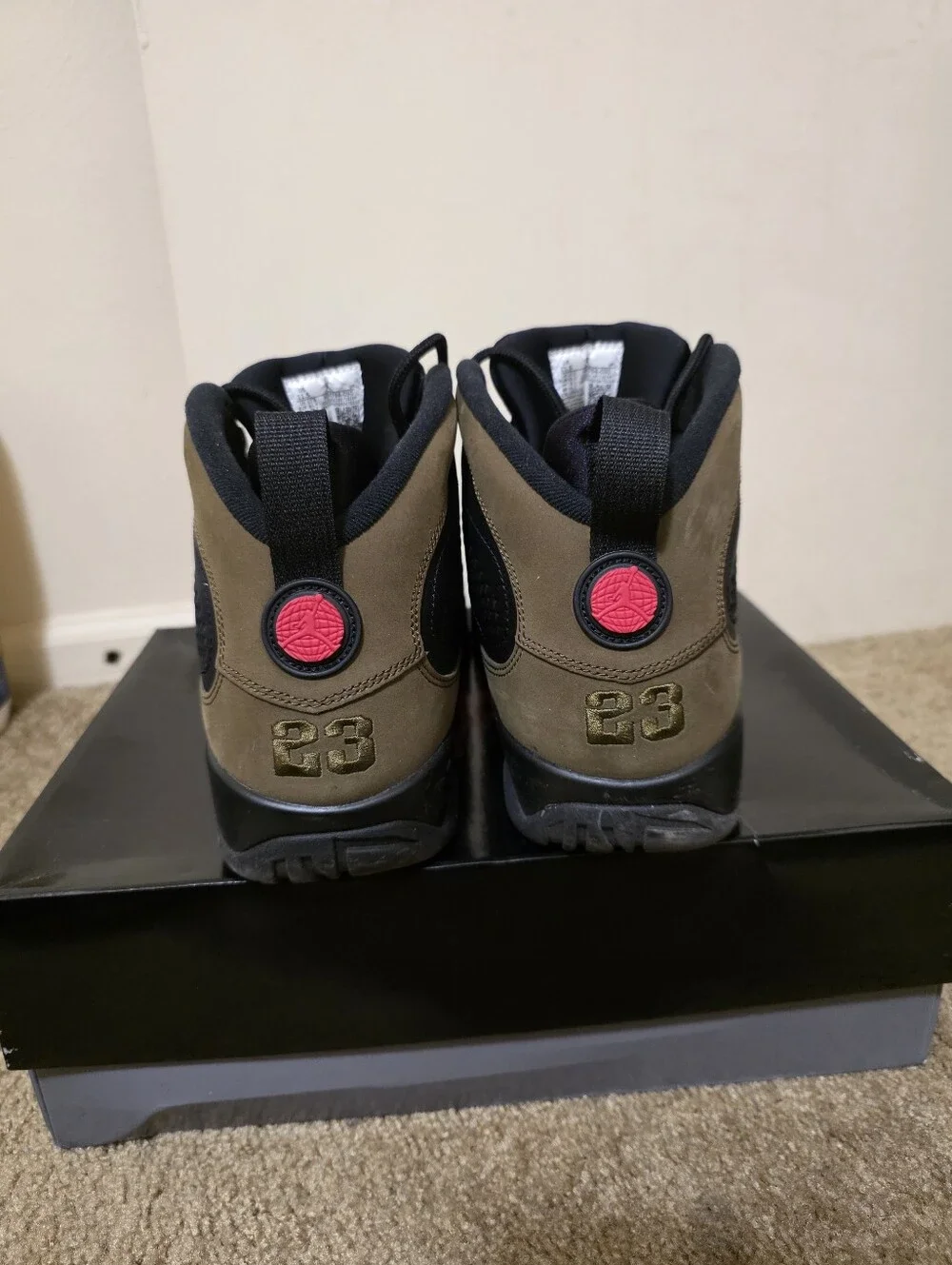 Air Jordan Retro 9 Olives 2024